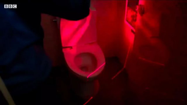 不敢上厕所，不敢住酒店，你永远不知道韩国的*拍偷**有多变态…