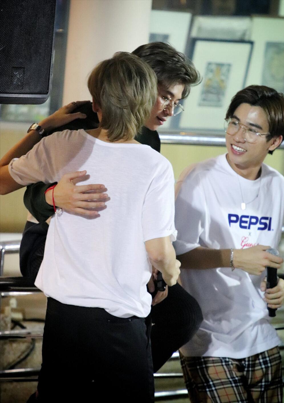 皮皮泡皮皮乐：感天动地母子情，这才是男孩子间的交情