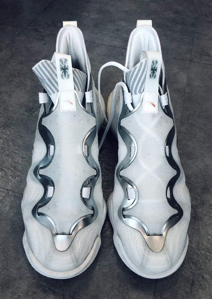 安踏最新款的鞋是什么鞋,安踏2023年新品鞋多少钱