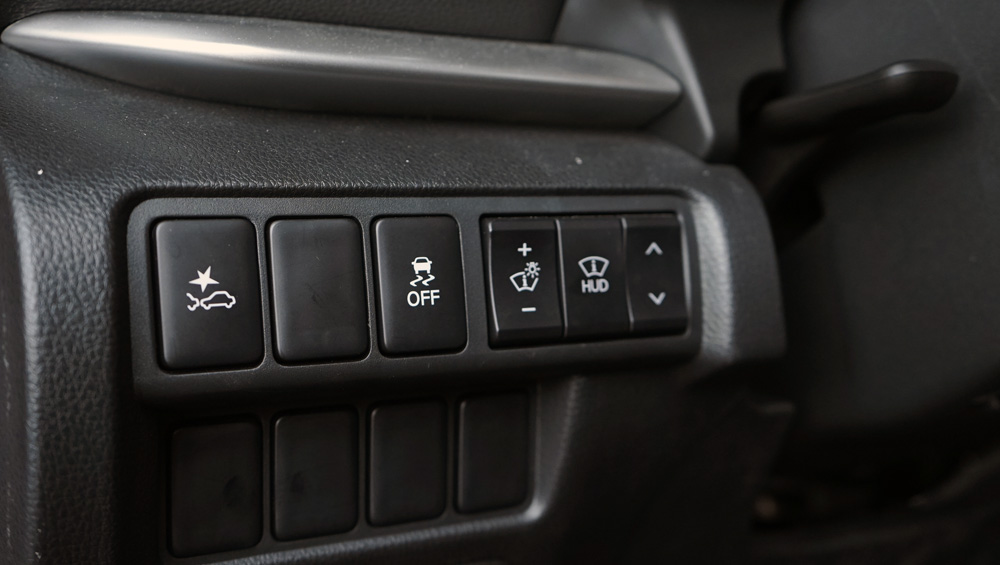 广汽三菱欧蓝德2.4四驱五座咋样,广汽三菱欧蓝德2.4五座顶配四驱