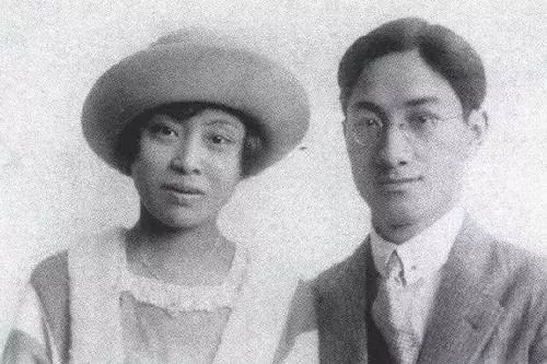 萧亚轩是真的洒脱还是缺爱,萧亚轩靠什么赚钱