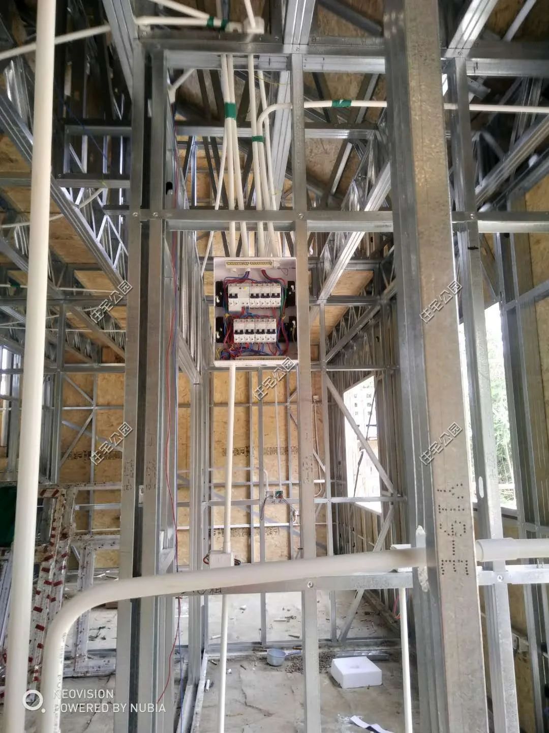 农村盖500平重钢钢构别墅多少钱,农村盖钢结构别墅