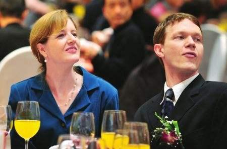 外国人来华办理中国签证流程指南,外国人来华访问签证怎么办