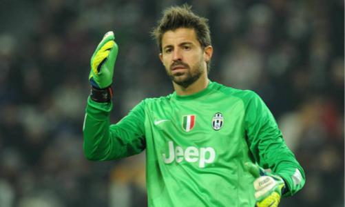 足球蝎子摆尾第一人,足球界门将蝎子摆尾