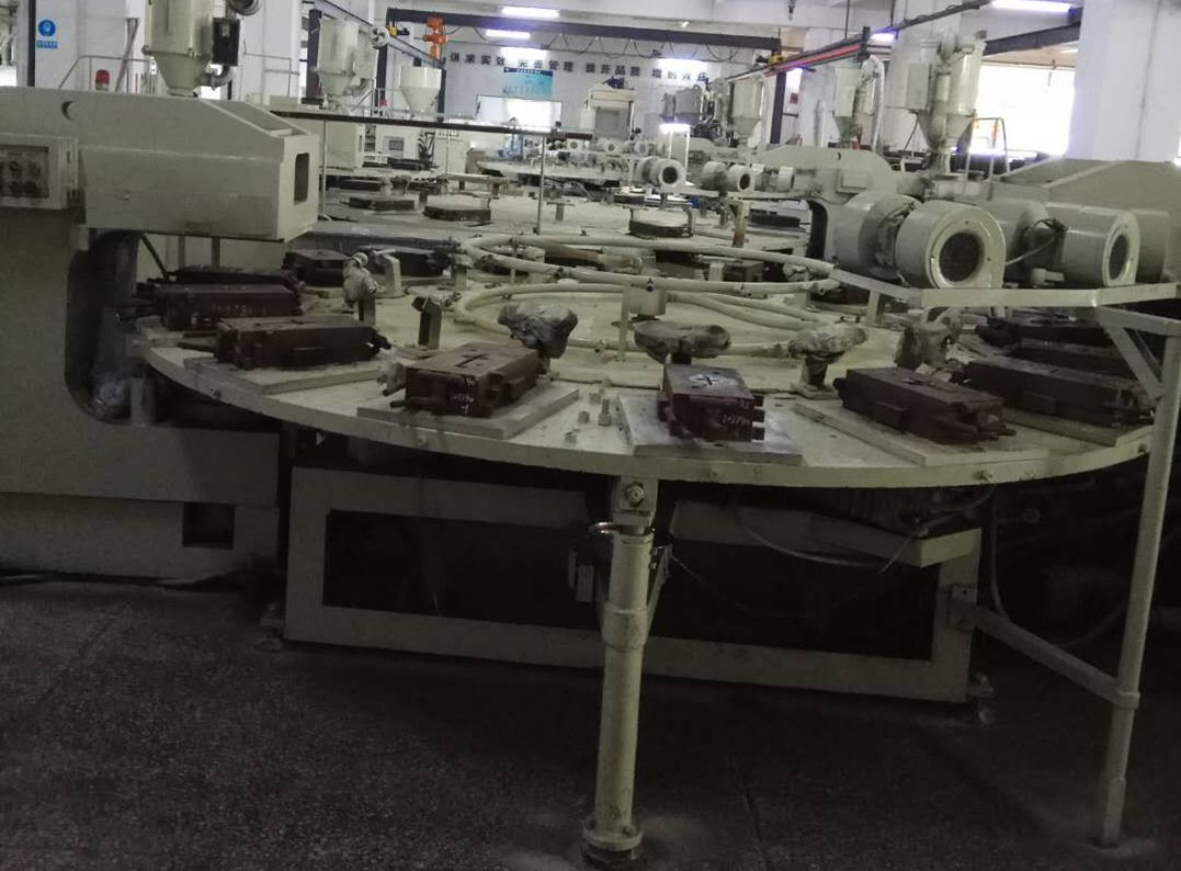 东莞市锐峰塑胶有限公司|以质量求生存以技术求发展