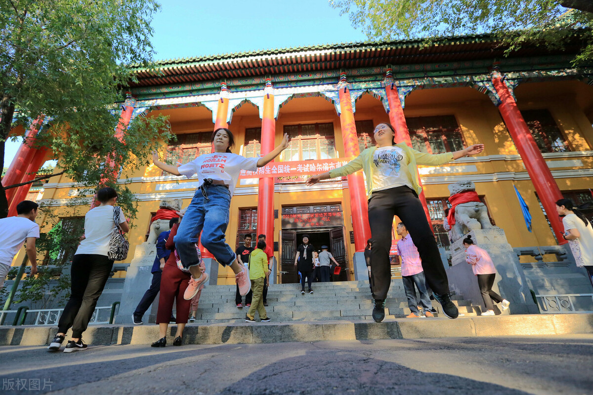 哈尔滨市最美的中学,洗尽铅华芳华依旧