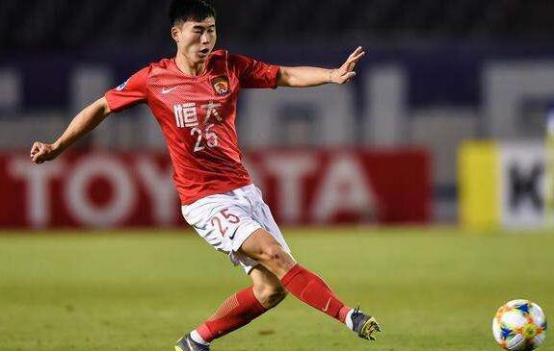 从中甲到中超再到国家队,从中甲起步到亚冠八强