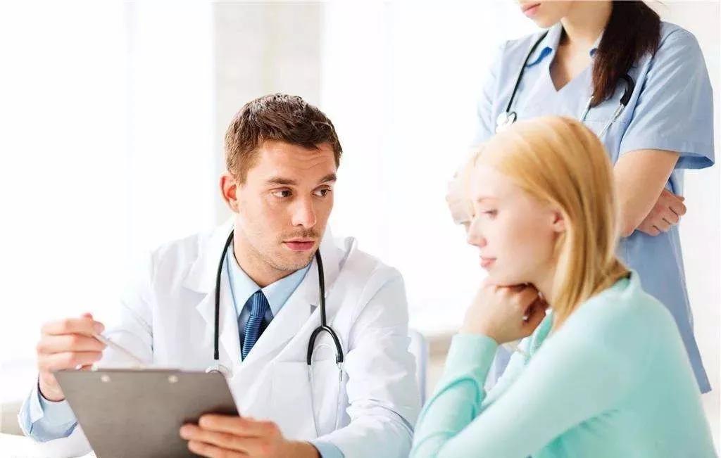 先别急着害羞，*裤内**分泌物出现这4个疾病信号，你要警惕了