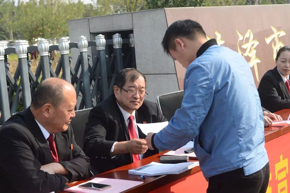 牡丹区人民法院咨询电话,法院开展综合治理执行难宣传活动