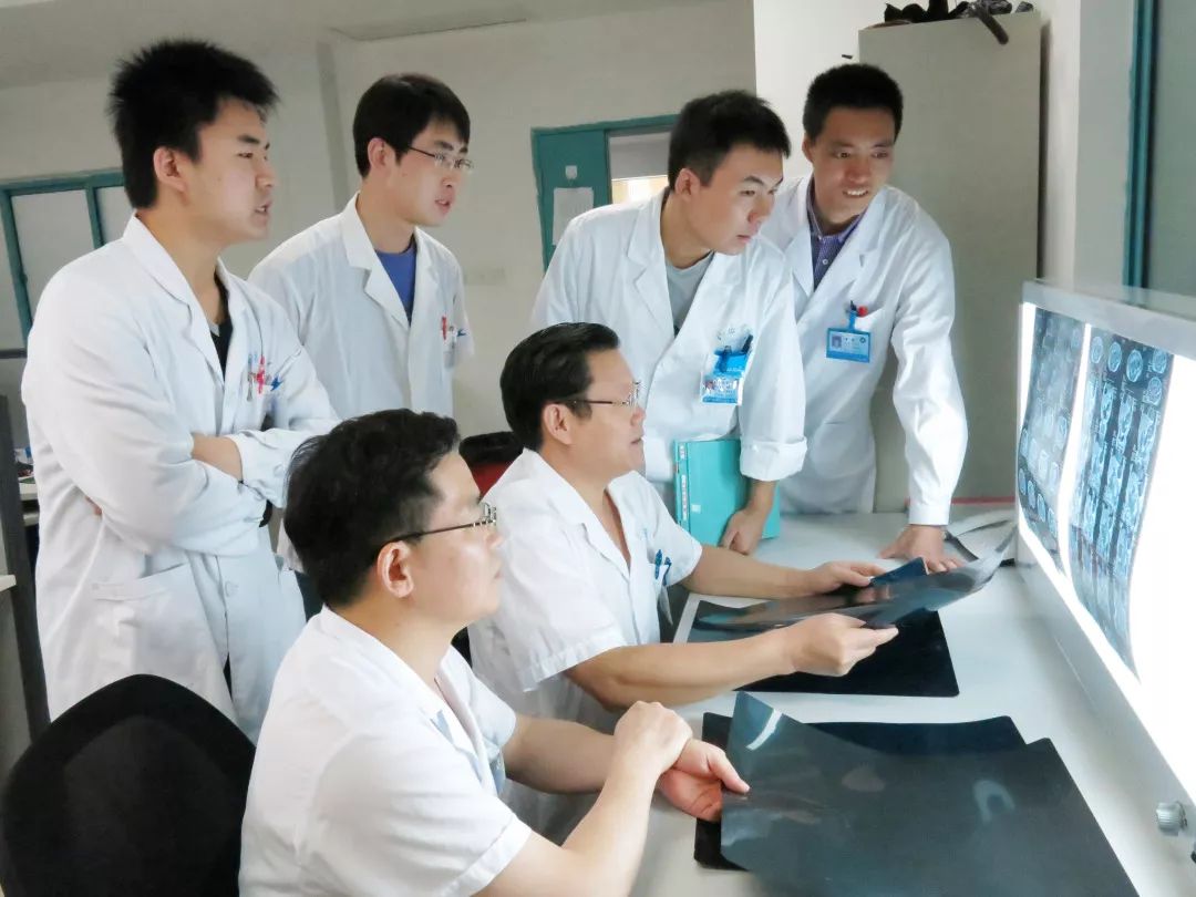 徐医附院泌尿外科专家风采,徐医附院泌尿外科手术