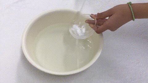 毛衣领口松垮怎么搭配,高领毛衣领口松垮怎么翻领好看