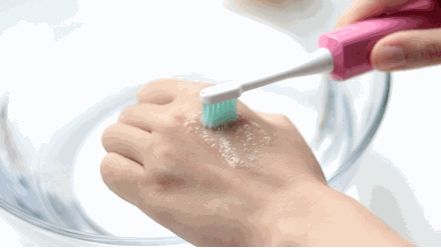 一刷就白的网红牙膏是真的假的,自从换了牙就牙黄