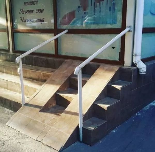 特别怪异的设计,诡异的视觉设计