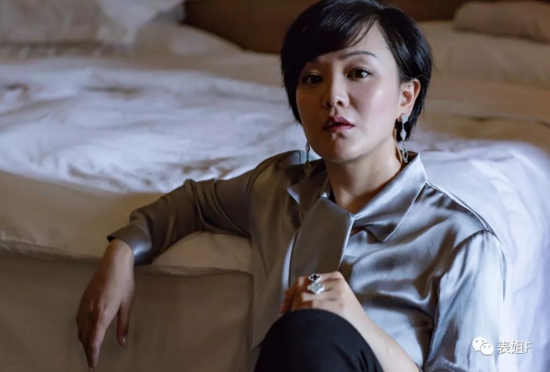 人人都在戴的银手镯,人人都在戴的耳机