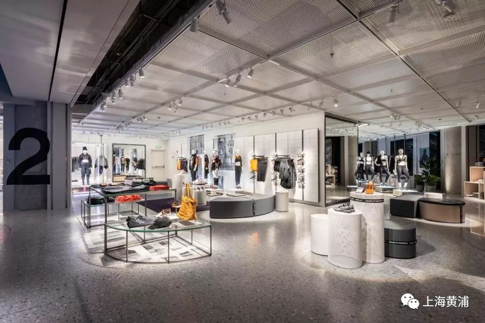 购物品牌｜抢在纽约之前！全球首家耐克HouseofInnovation登陆南京东路