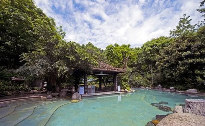 成都附近天然泡温泉好去处推荐,成都周边冷门温泉推荐