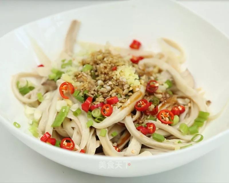 手撕杏鲍菇最好吃的做法,每天一道快手菜蚝油手撕杏鲍菇