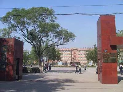 淄博那个承载我整个青春的地方，我好想穿上山铝一小的校服，再走一遍！