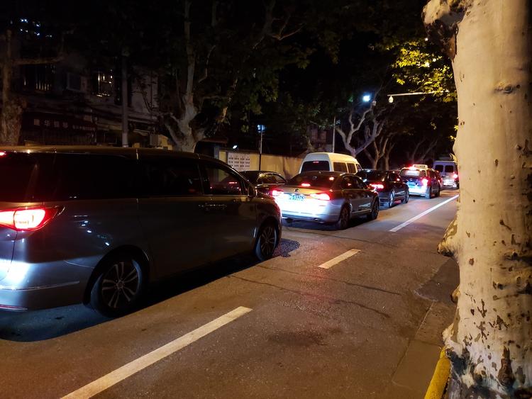 苹果xr一天的测评,iphonexr一天两充正常吗