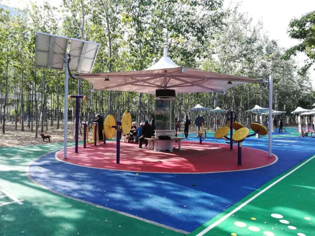 企业文化休闲区域展示,工厂改造成文化创意园