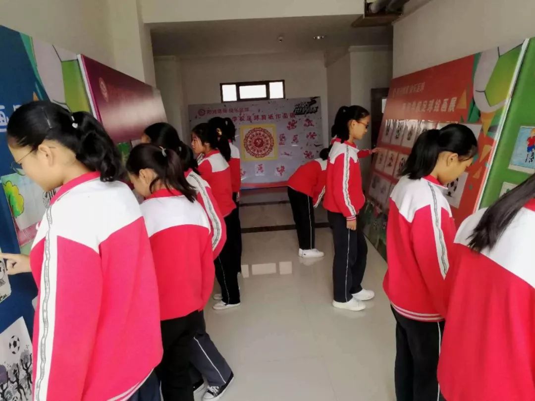 缤纷校园放飞梦想绘画,缤纷校园筑梦童真绘画