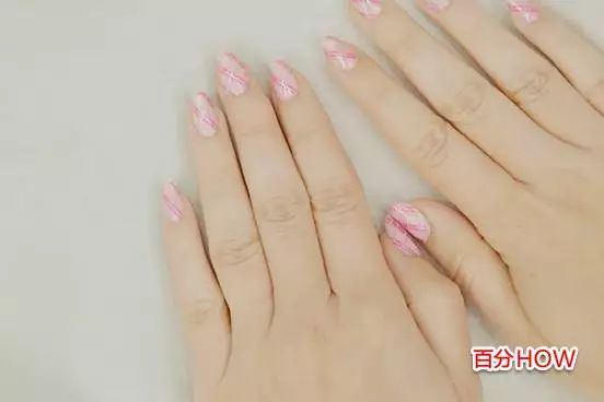 t恤捅了小洞如何修补,t恤破了个洞怎么缝补