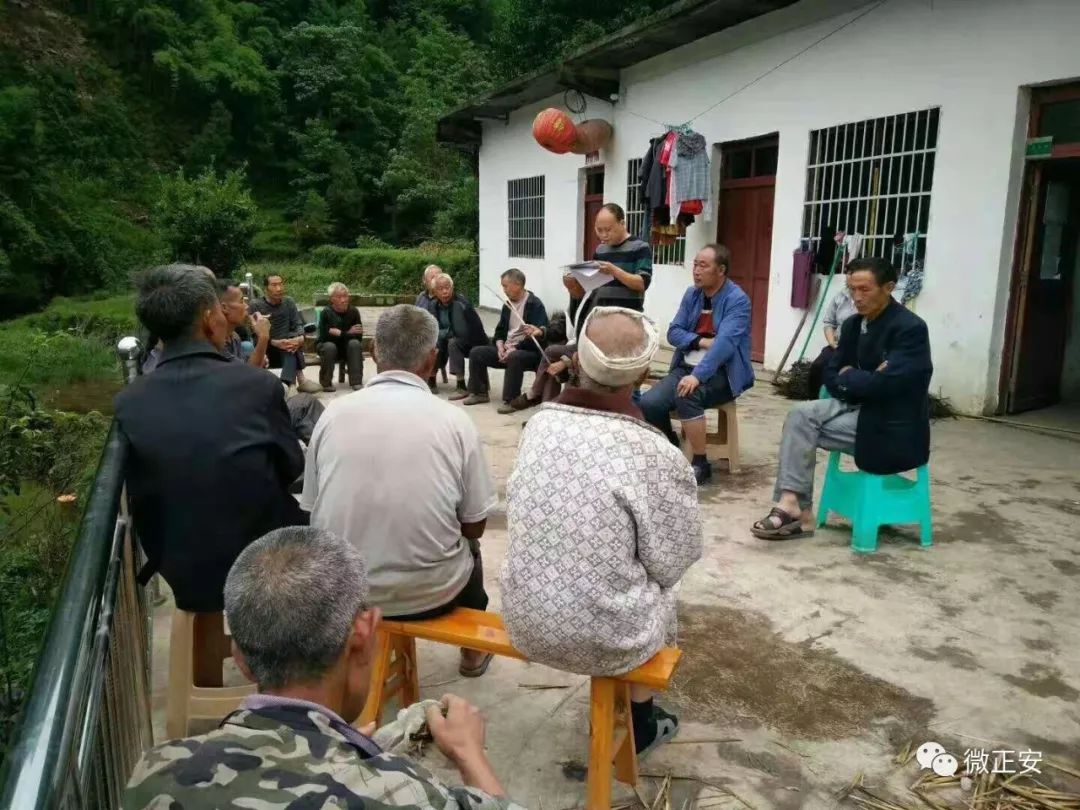 上班得了高血压还继续坚持吗,站着上班可以治疗高血压吗