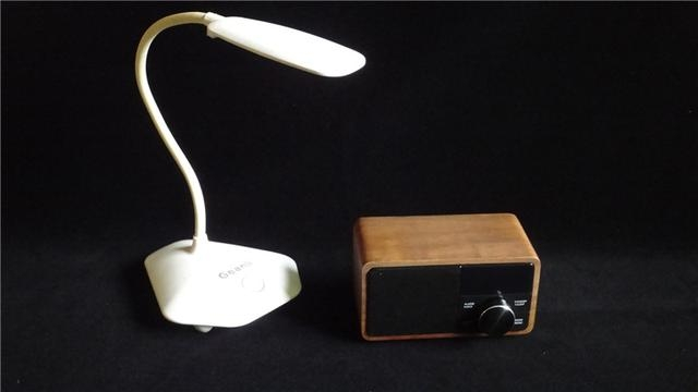 山进海顿迷你音箱收音机柔曼细音浸入耳