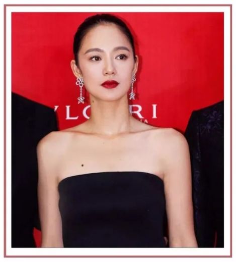 防驼背矫正神器步骤,纠正驼背神器视频