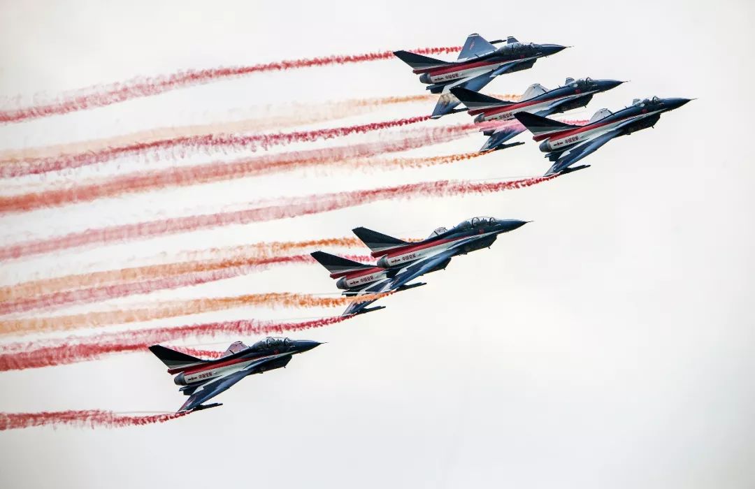 2022珠海航展回望历史,珠海航展从默默无闻到惊艳全场