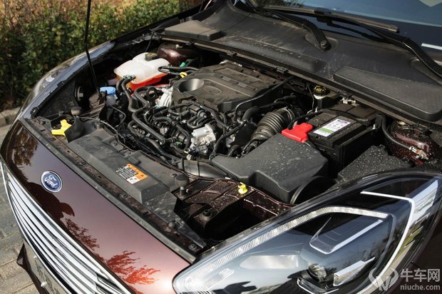 试驾全新福特福睿斯,福睿斯性价比