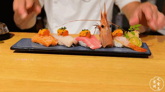 一口鱼片切寿司,一口一个鱼片寿司