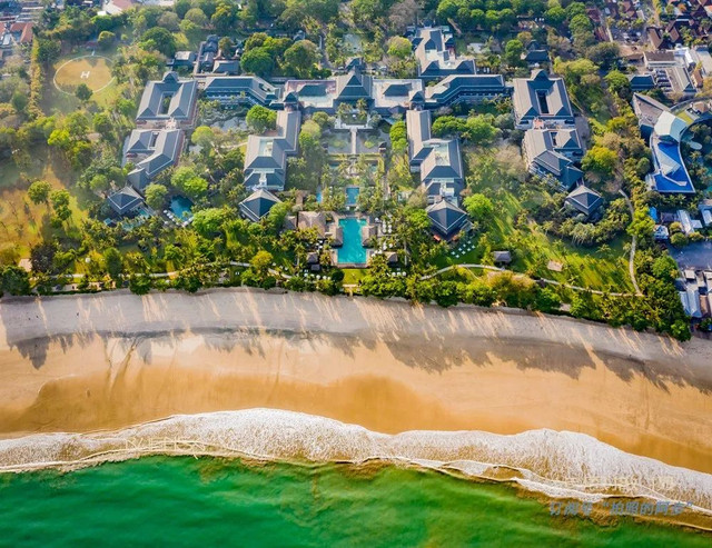 躺在巴厘岛沙滩看月亮,想停留在巴厘岛怎么办