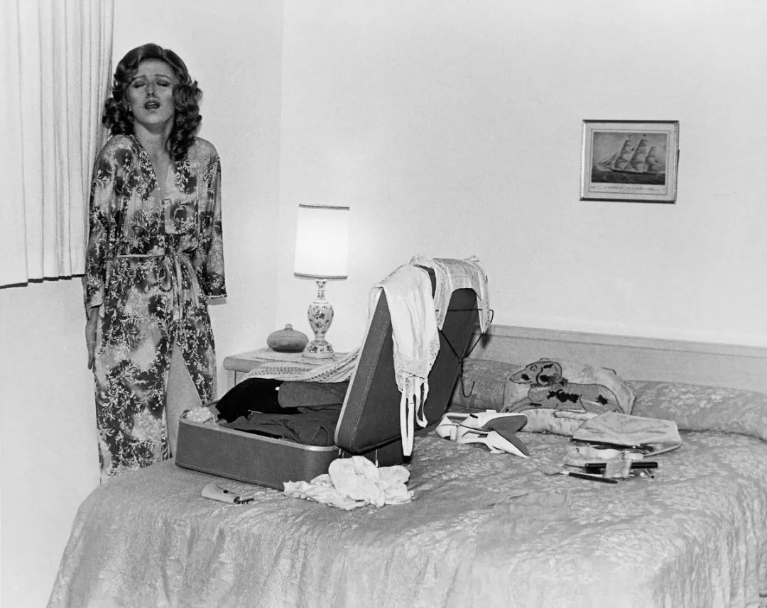 她是全球最贵女性摄影艺术家，中国首次大展惊艳上海，绝不容错过！