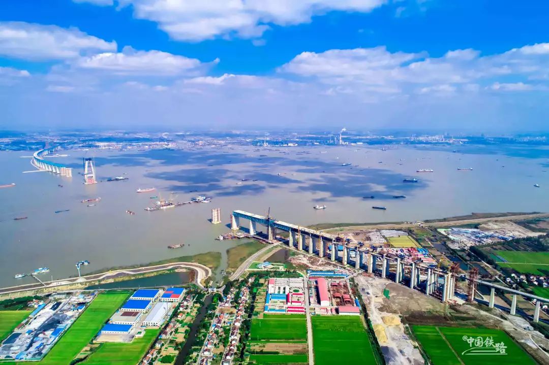 中国大国重器超级工程,有哪些中国铁路工程震撼到你