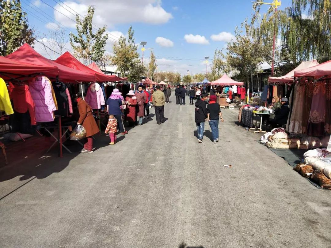 民族团结与乡村振兴融合发展,尉犁县民族团结图