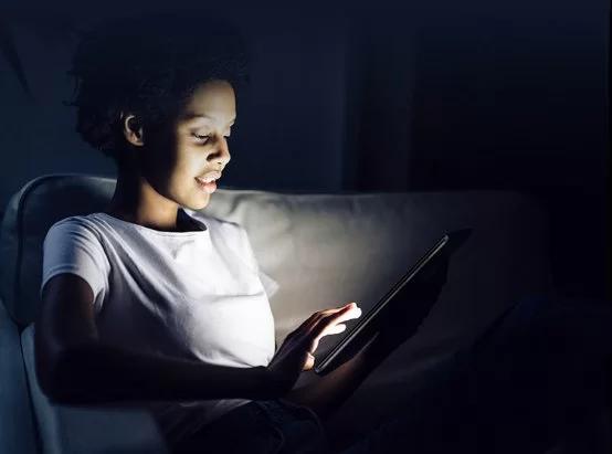 平板屏幕大一点的,平板屏幕越大越容易弯曲吗