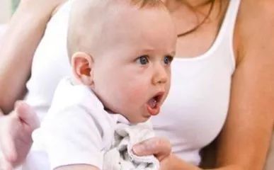 母乳不过敏奶粉过敏是怎么回事,宝宝吃奶粉一开始不过敏后来过敏