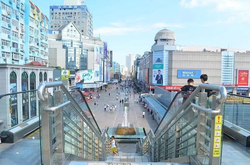 青岛到底是个岛吗,青岛到底是什么样子