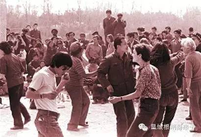 交际舞为什么会被大多数人批评,交际舞的危害