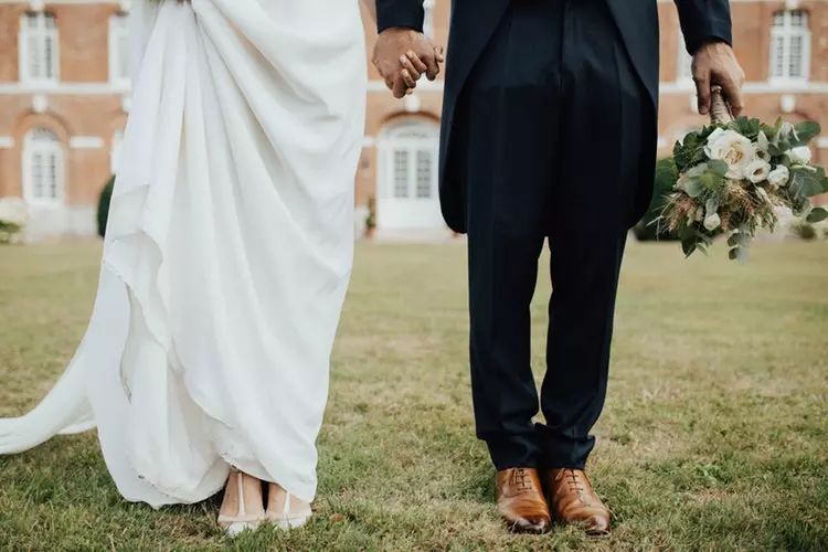 爱一个人一定要在朋友圈发爱你吗,真正爱你的人都藏在朋友圈