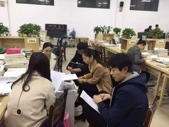 固始县永和高中高二中段考试总结分析与表彰