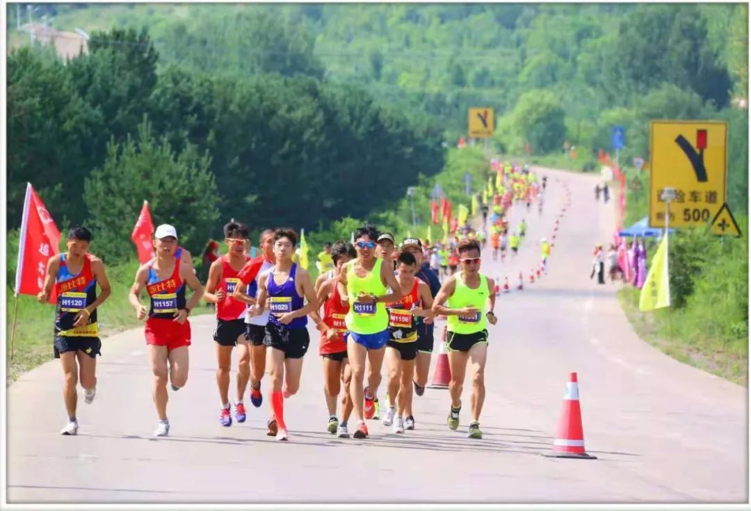 美丽的山城碾子山夜景,美丽的山城碾子山