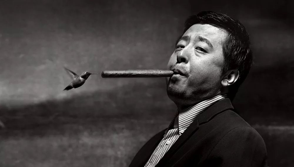 刘强东被员工坑死，马云在小饭馆痛哭：当爸爸前，谁还没当过孙子？