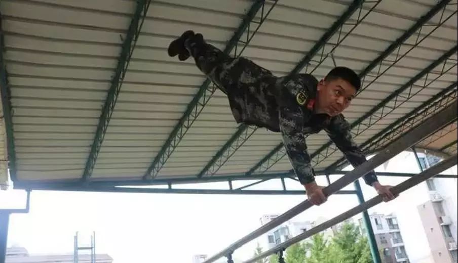 获奖1套商品房！这名*警武**士官到底做了啥？