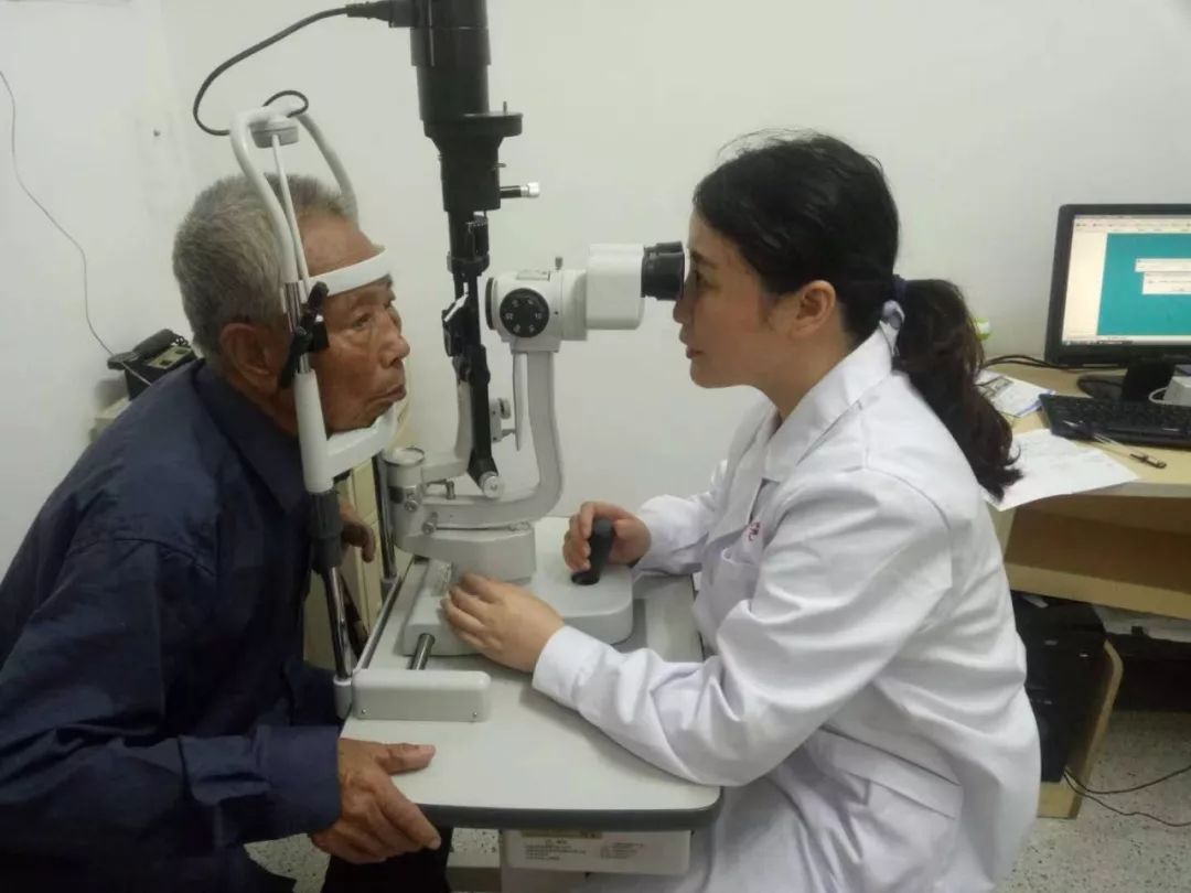 福州一家长购“网红”产品，致9岁女儿变“老花眼”！护眼你真的知道怎么做吗？「共享大医生」