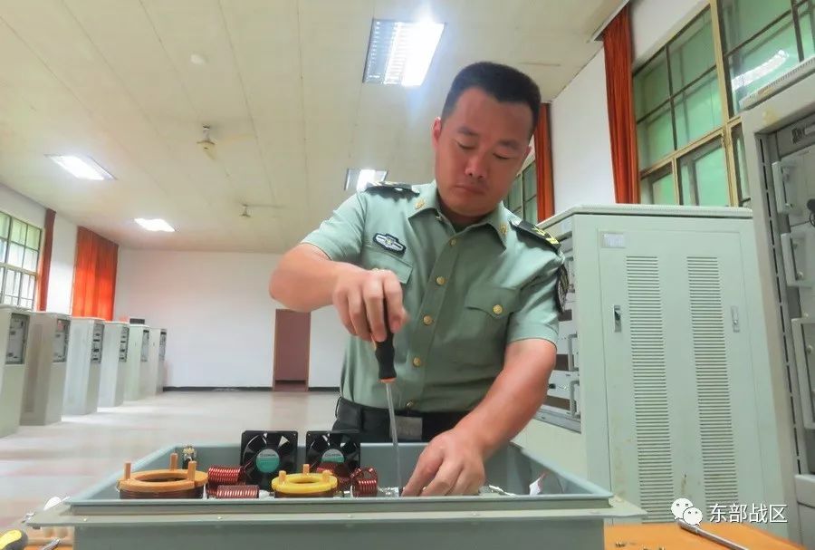 昔日的战友许三多,许三多军旅纪录片