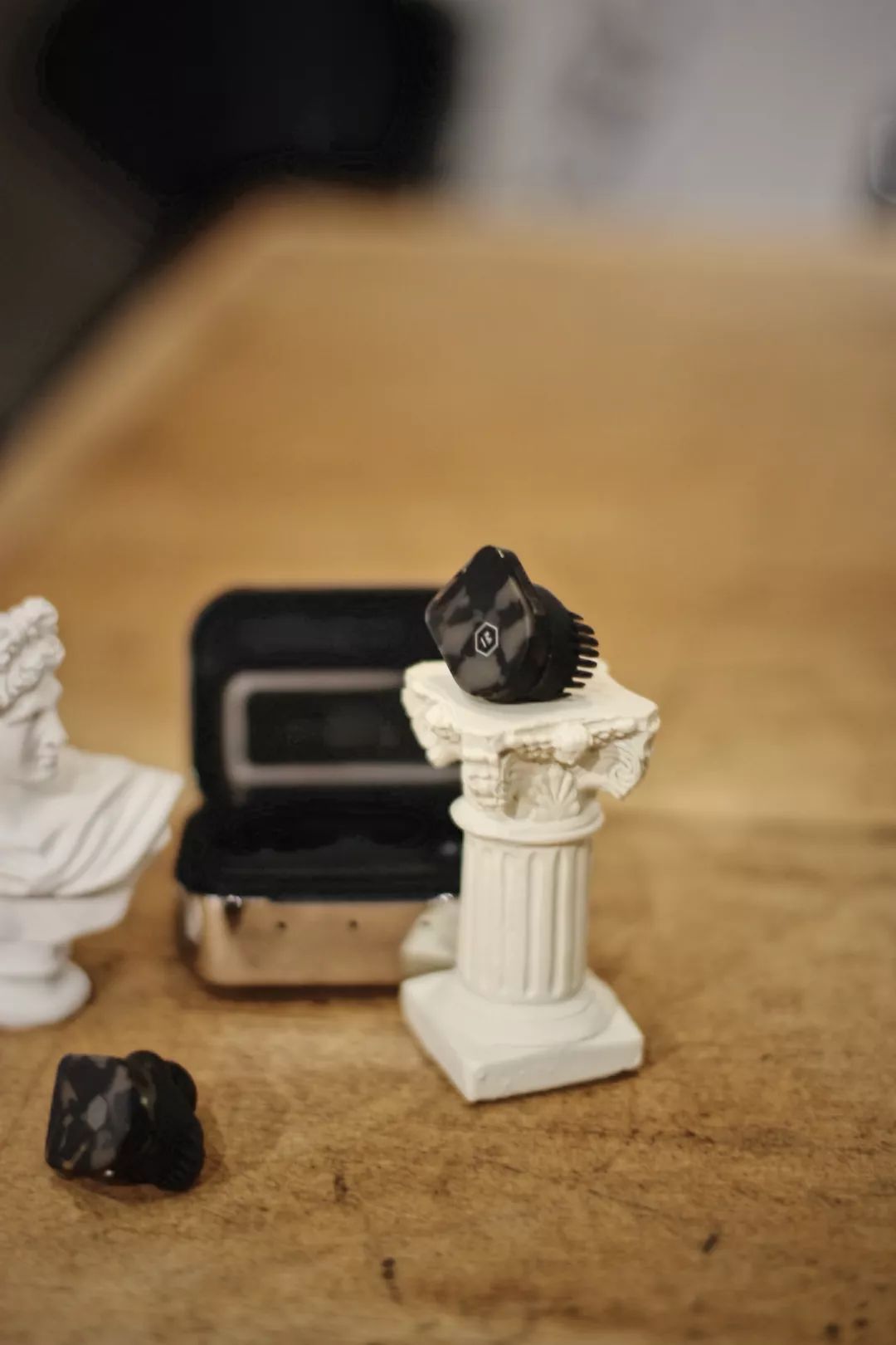 进公寓买设计品,到邮局逛百货店,这三家潮铺我真的摸不透