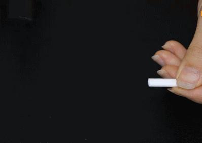 拉链插销处布烂了用吸管修的方法,拉链坏了一根吸管就能搞定