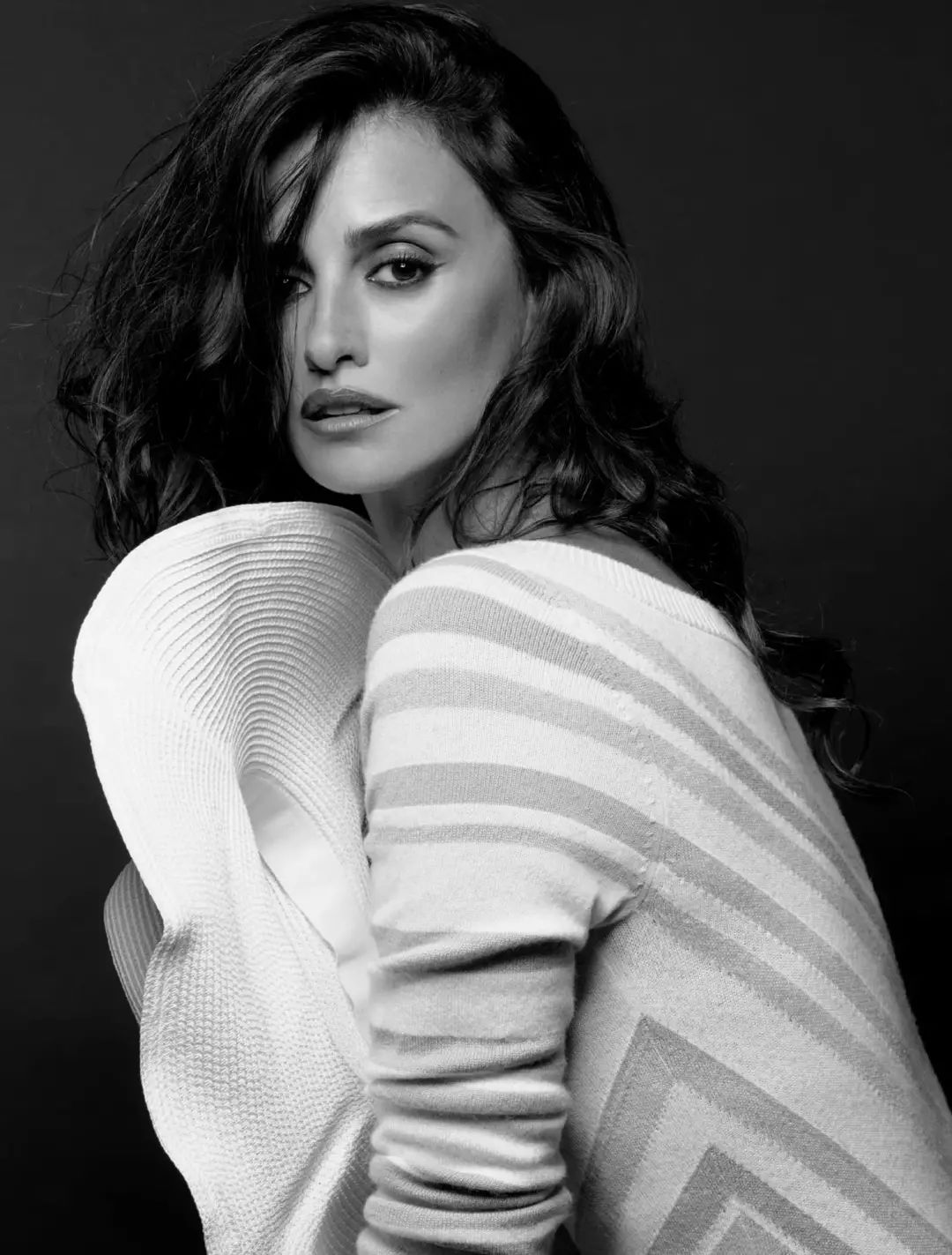 这个44岁的“西班牙玫瑰”，哭起来都是满满的高级感！